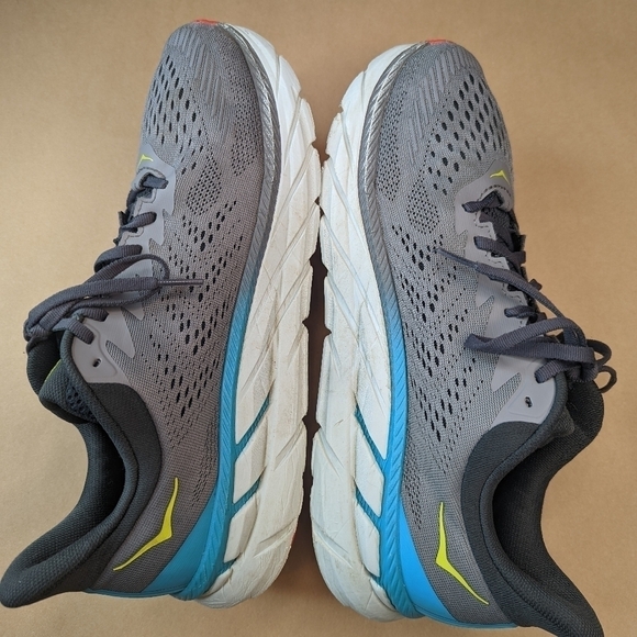 Hoka One One Clifton 7 Running Shoes, Grey, Men\'s Size 11M great condition. main image 5